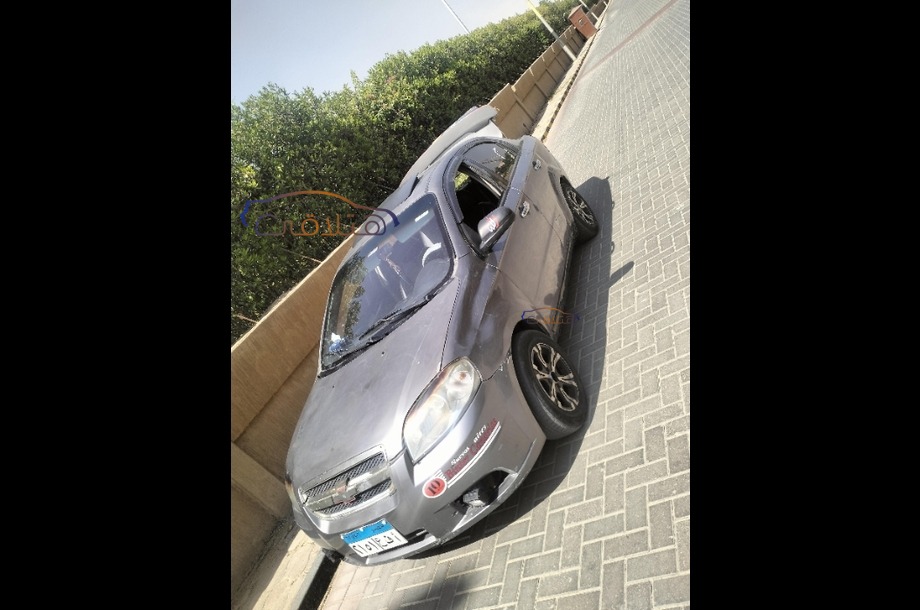 Aveo Chevrolet فضي