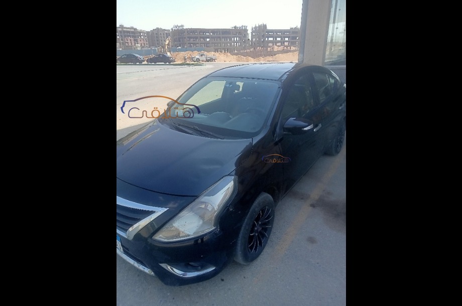 Sunny Nissan أسود