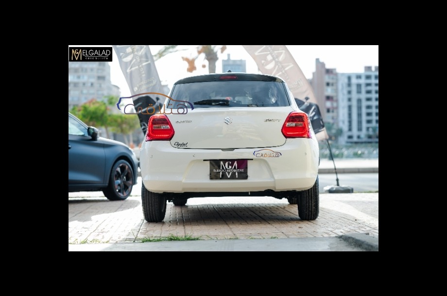 Swift Suzuki أبيض