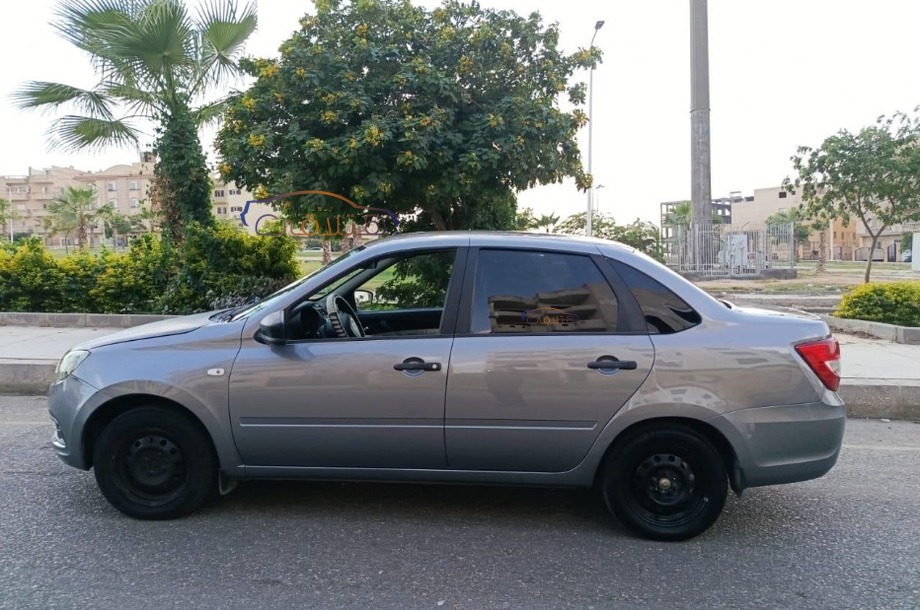 Granta Lada فيراني