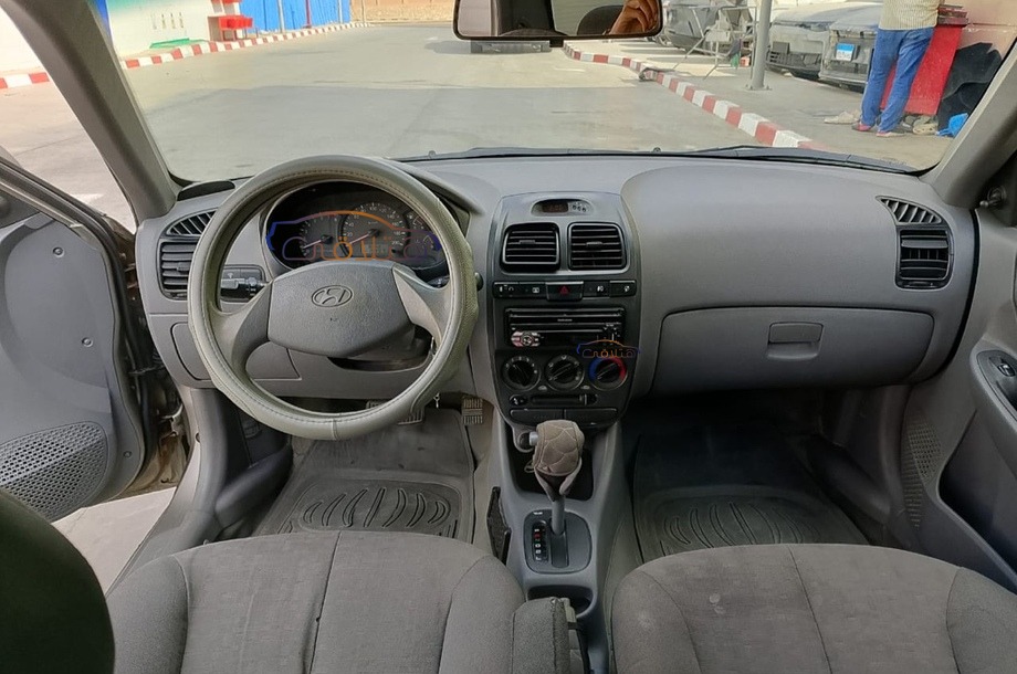 Verna Hyundai Silver