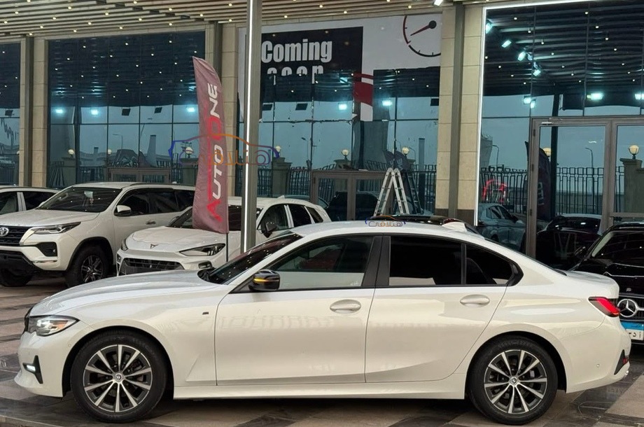 320 BMW أبيض