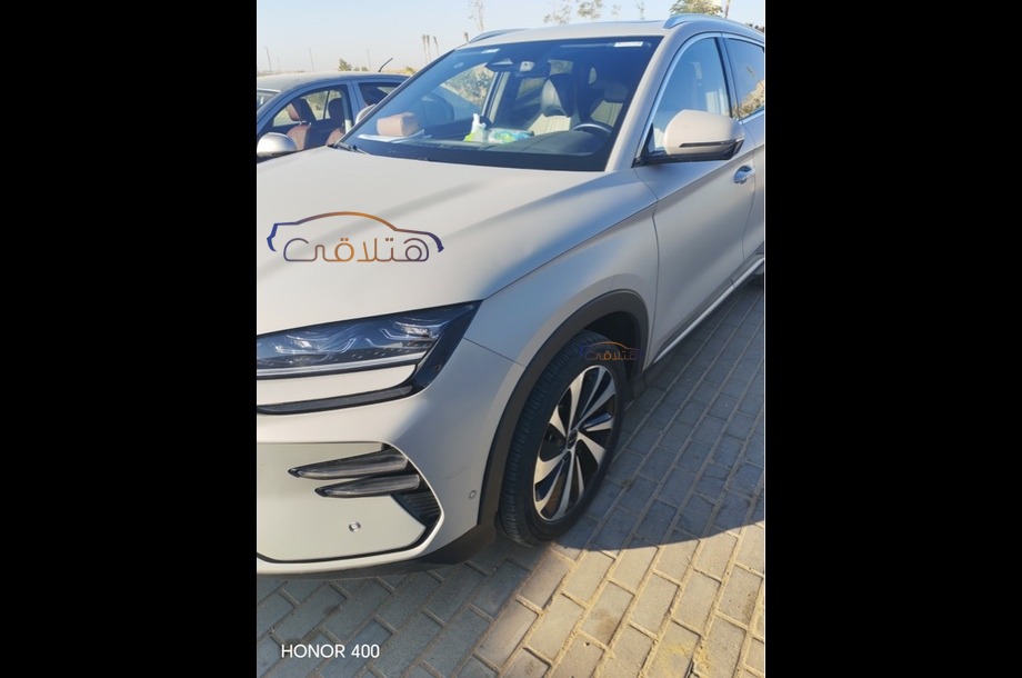 Song Plus Byd فضي