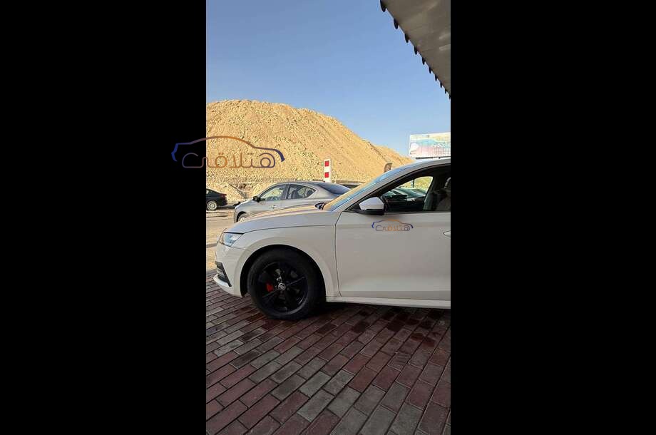 Octavia A8 Skoda White