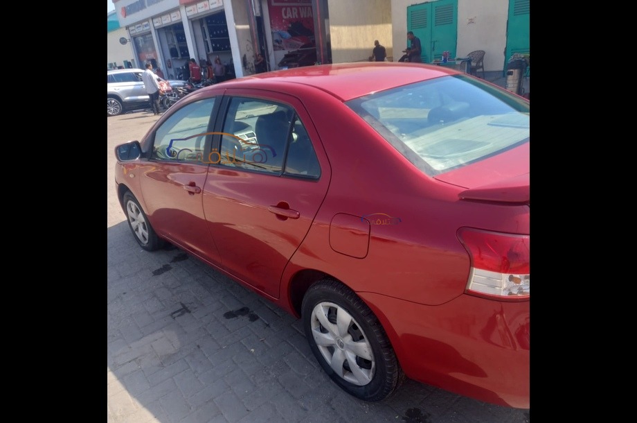 Yaris Toyota Red