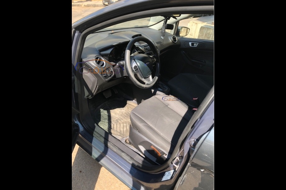 Fiesta Ford بترولي