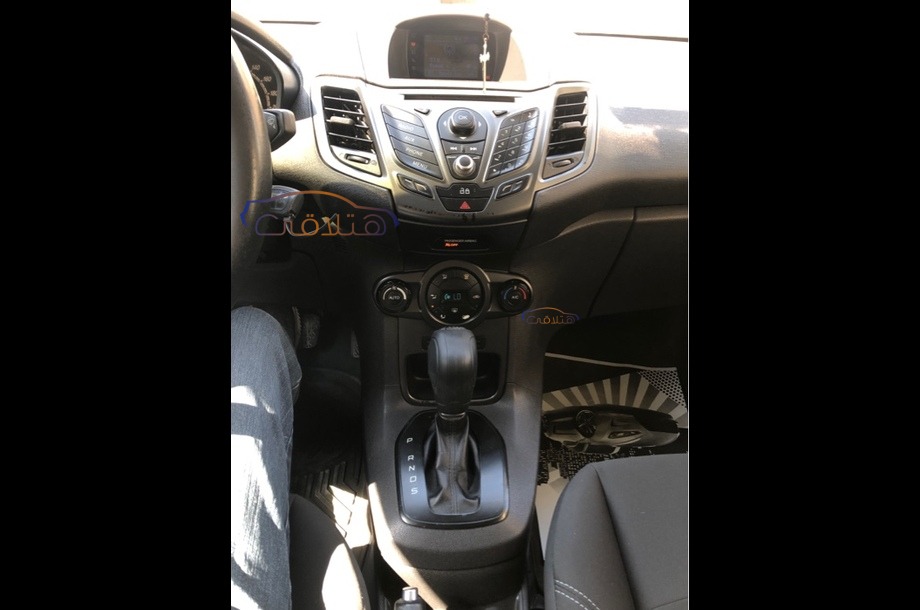 Fiesta Ford بترولي