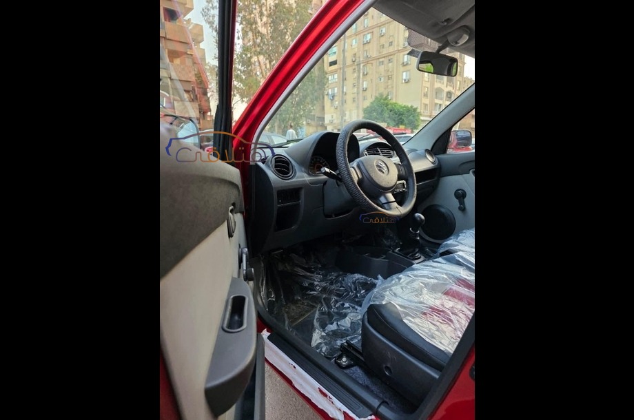 Alto Suzuki احمر