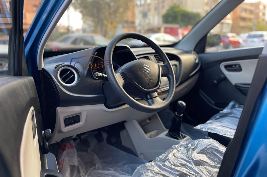 Alto Suzuki أزرق