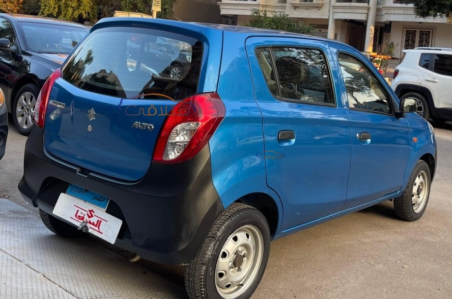 Alto Suzuki أزرق