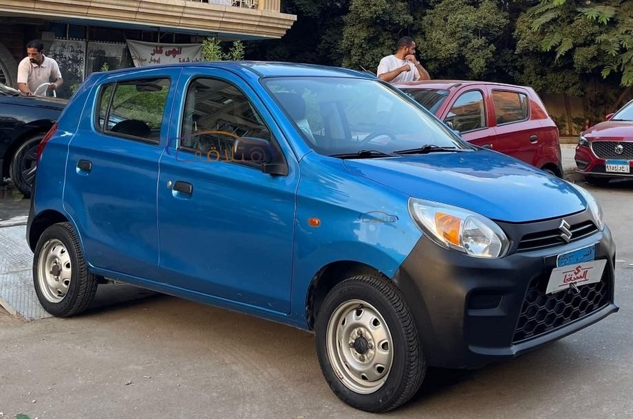 Alto Suzuki أزرق