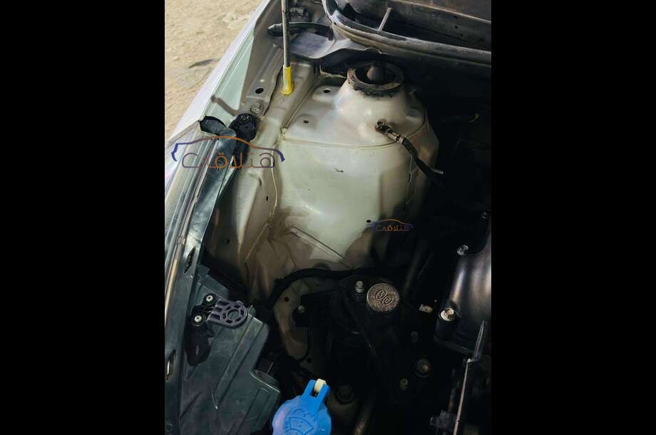 Accent RB Hyundai فضي