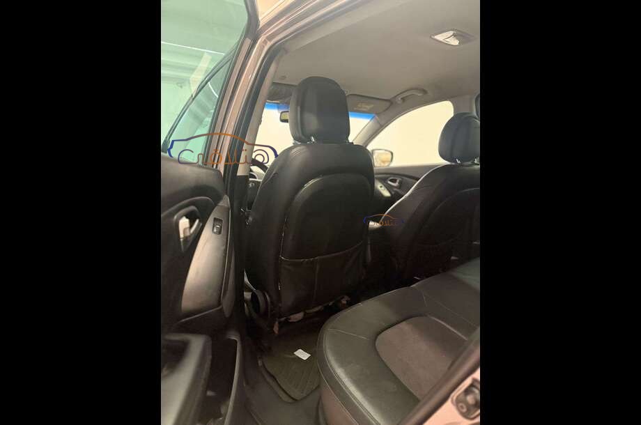 IX 35 Hyundai بني