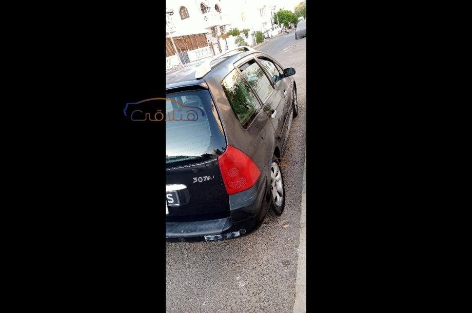 307 Peugeot أسود