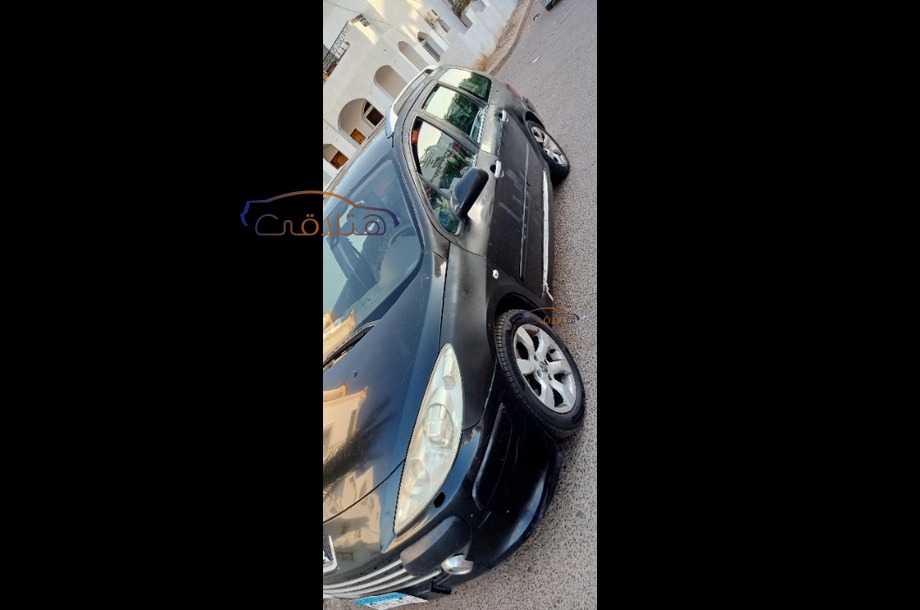 307 Peugeot أسود