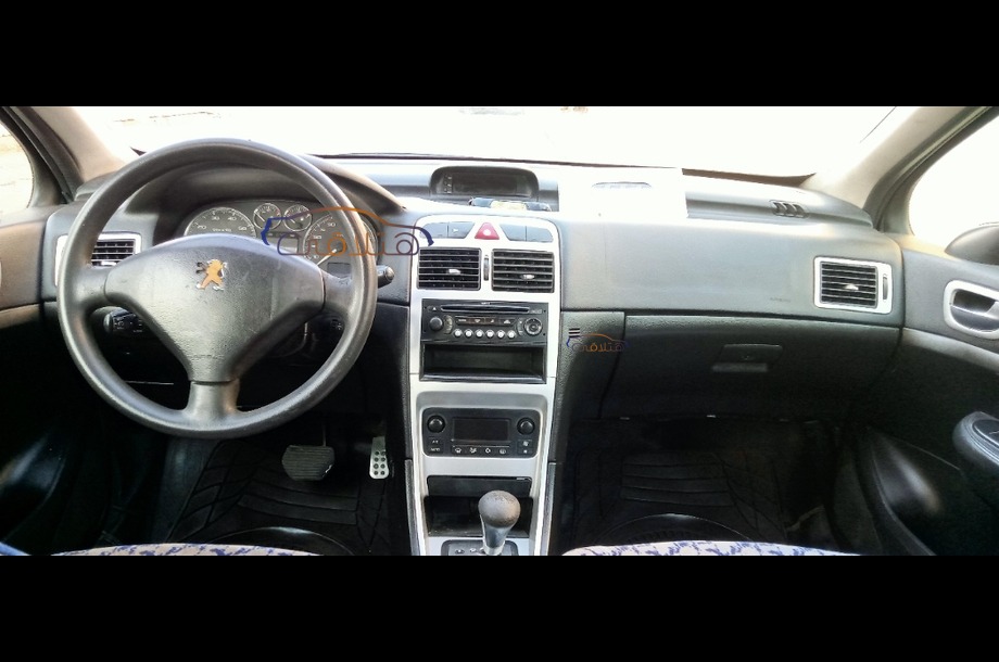 307 Peugeot أسود