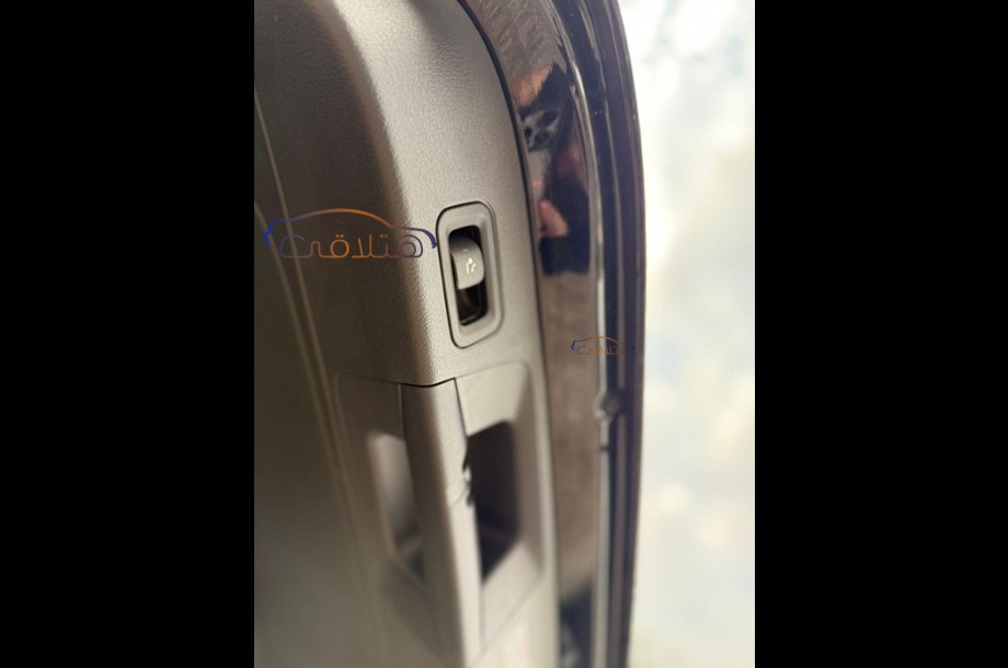 GLA 200 Mercedes أسود