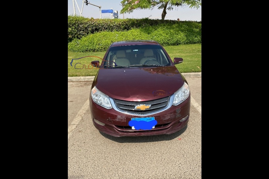 Optra Chevrolet احمر