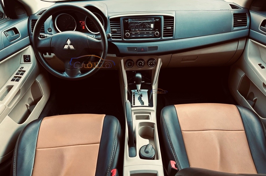 Lancer EX Shark Mitsubishi أسود