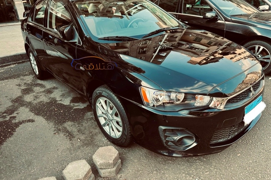 Lancer EX Shark Mitsubishi أسود