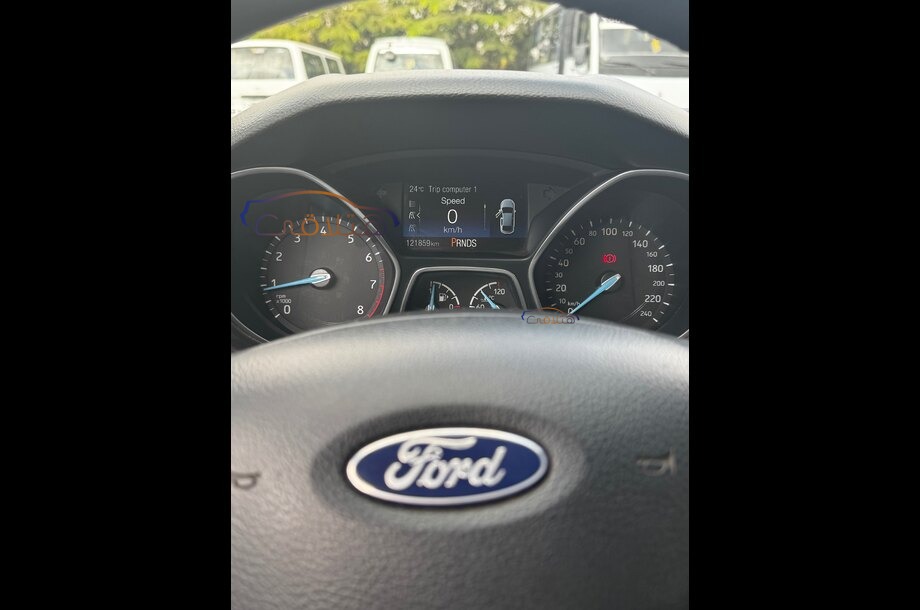 Focus Ford Black