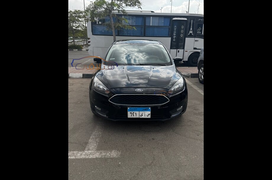 Focus Ford Black