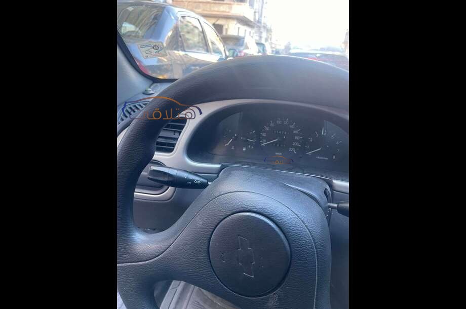 Lanos Chevrolet احمر غامق