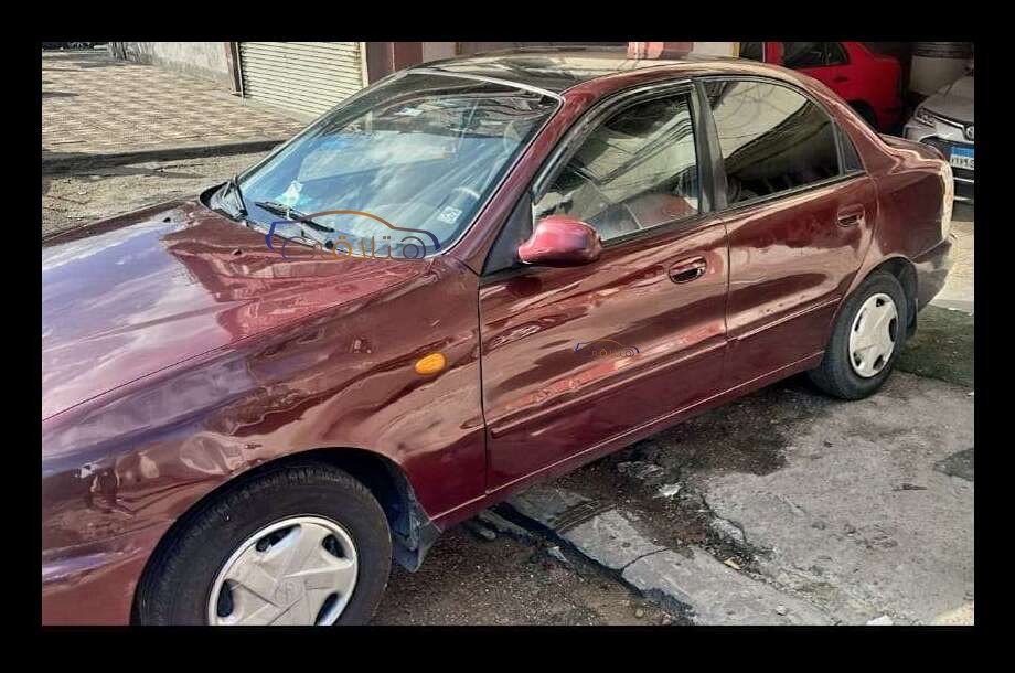 Lanos Chevrolet احمر غامق