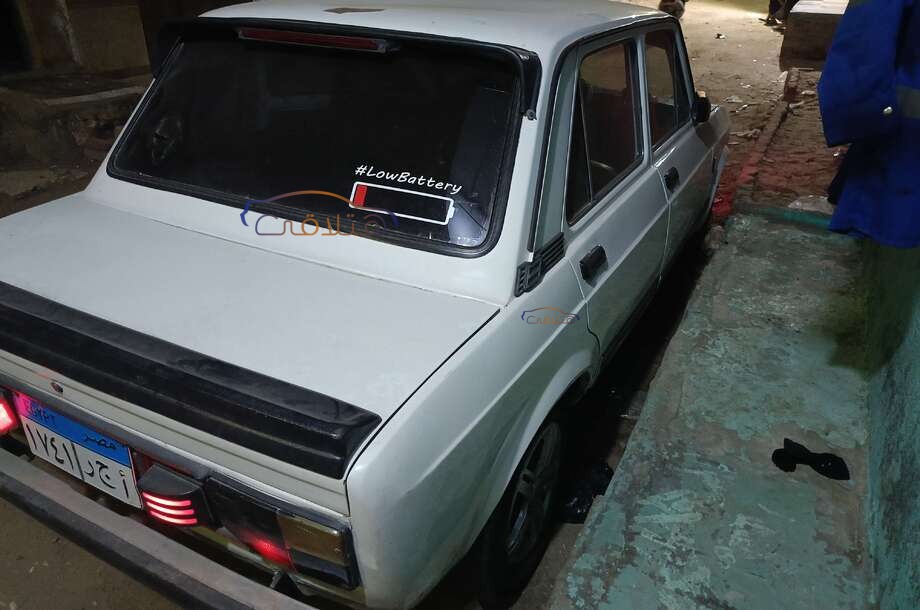 128 Fiat أبيض