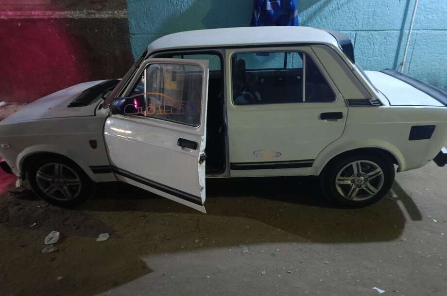 128 Fiat أبيض