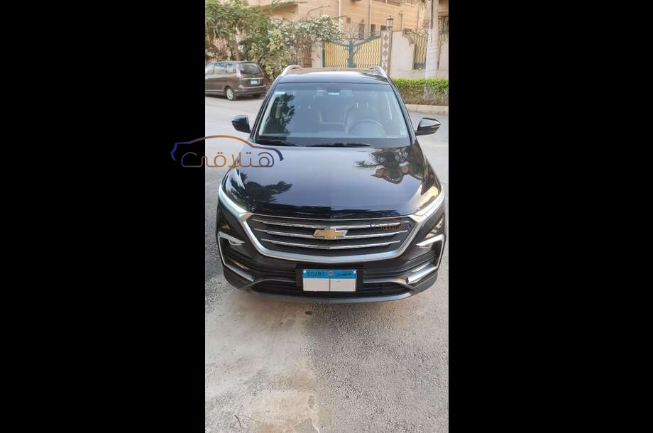 Captiva Chevrolet أسود
