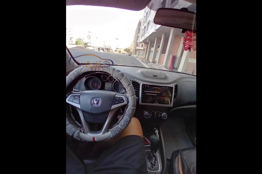 CS 35 Changan رمادي