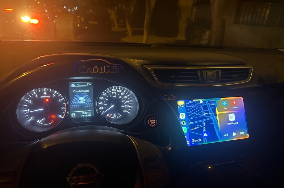 Qashqai Nissan أسود