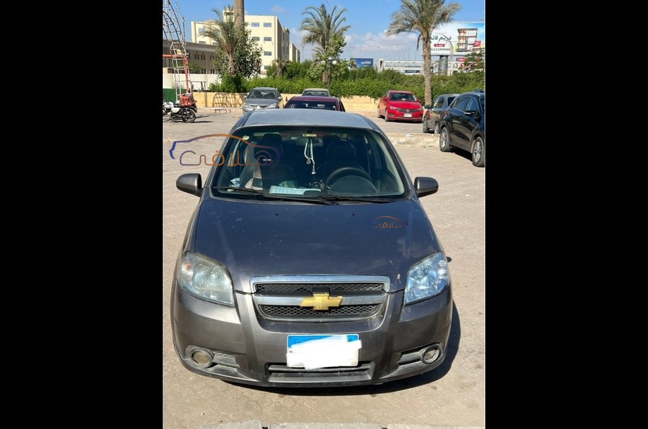 Aveo Chevrolet Dark grey