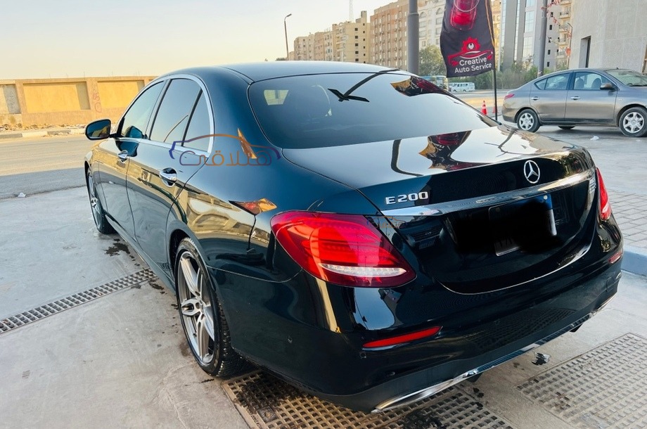 E 200 AMG Mercedes أسود