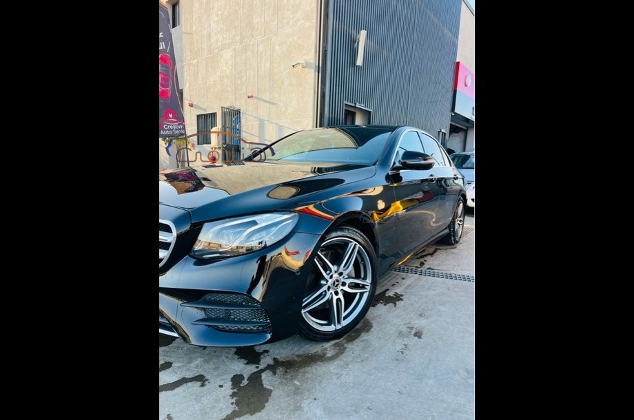 E 200 AMG Mercedes أسود