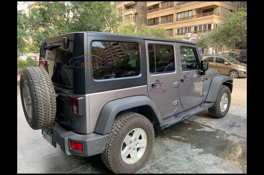 Wrangler Jeep رمادي