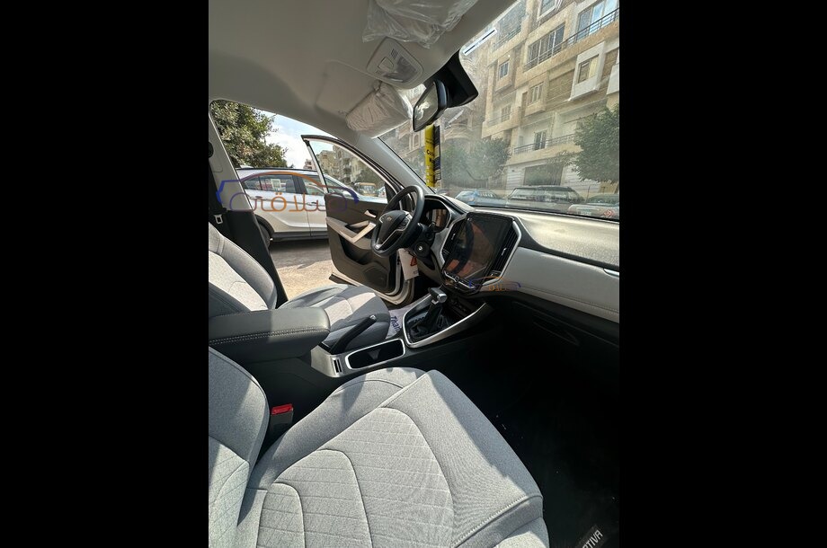 Captiva Chevrolet أبيض