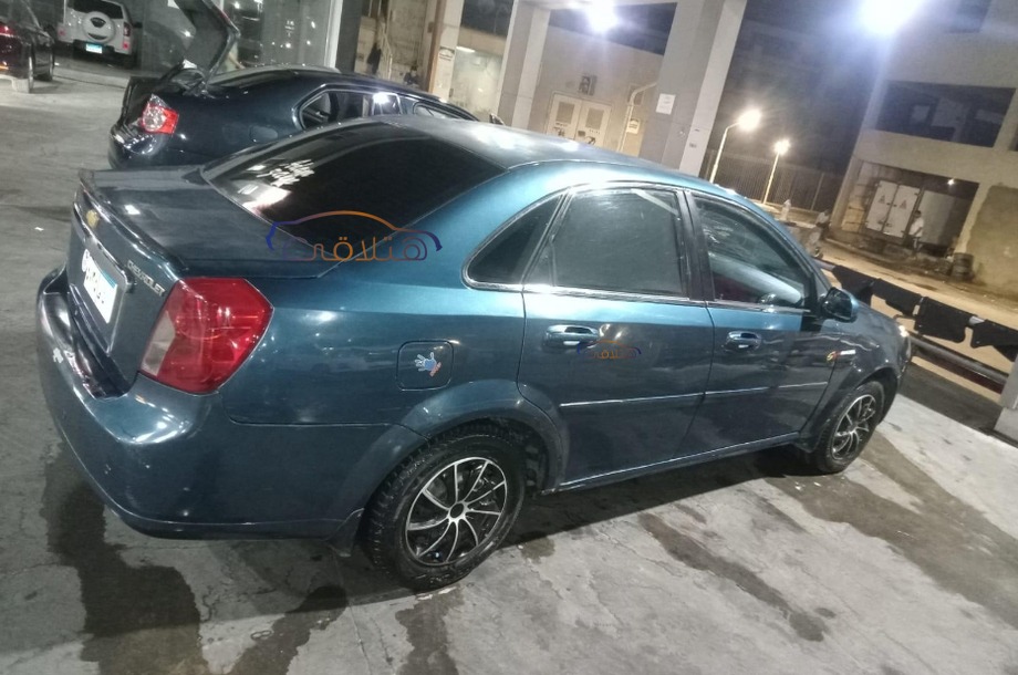 Optra Chevrolet الأزرق الداكن