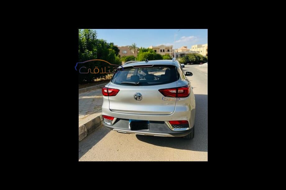 ZS MG فضي
