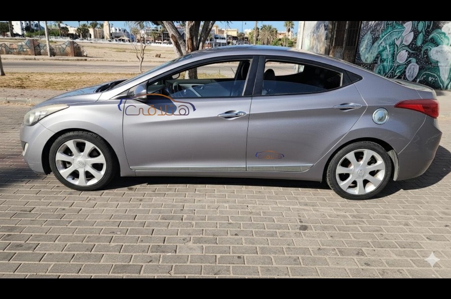 Avante Hyundai Silver