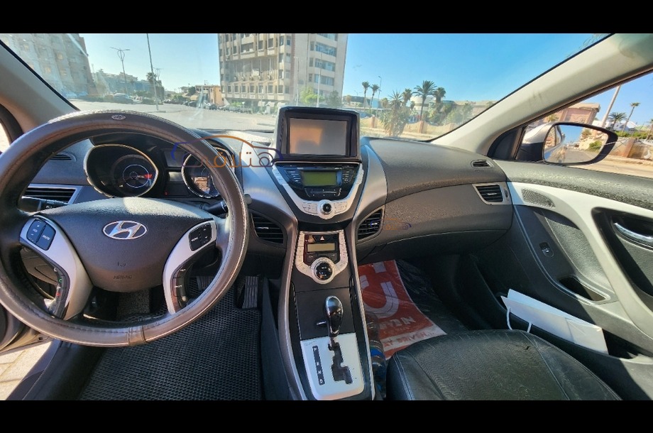 Avante Hyundai Silver