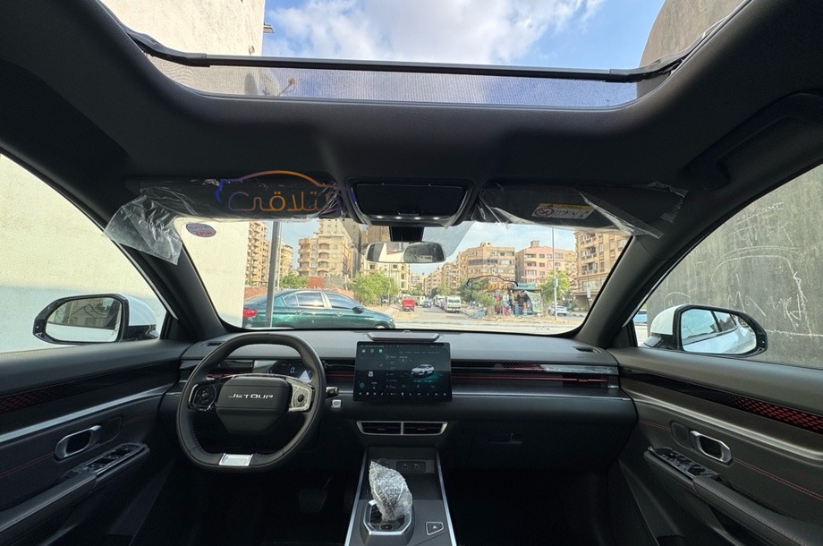 Dashing Jetour White