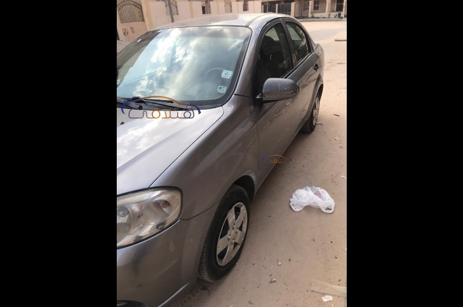 Aveo Chevrolet Dark grey