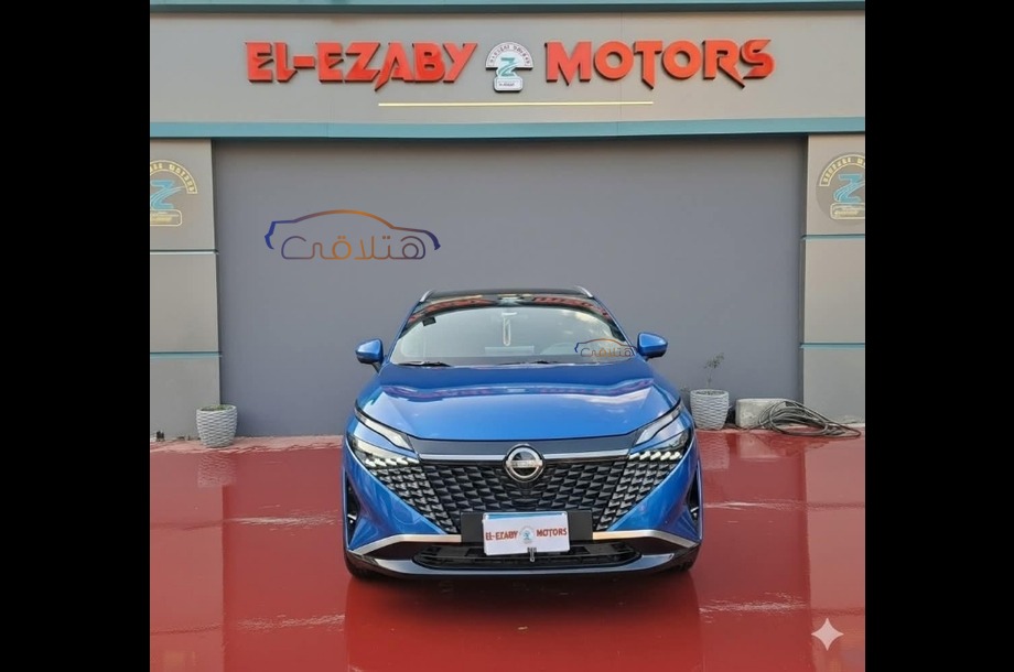 Qashqai Nissan أزرق