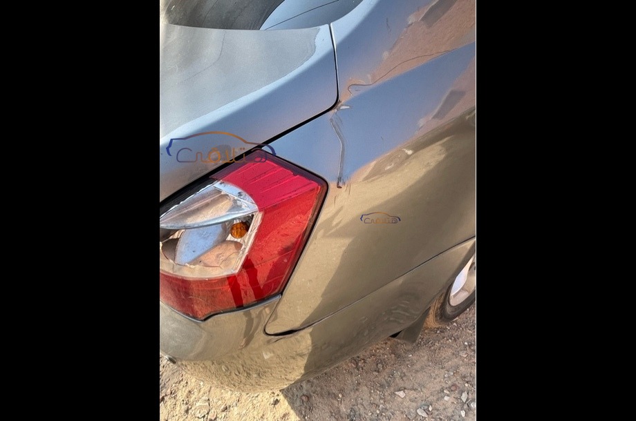 Emgrand 7 Geely رمادي