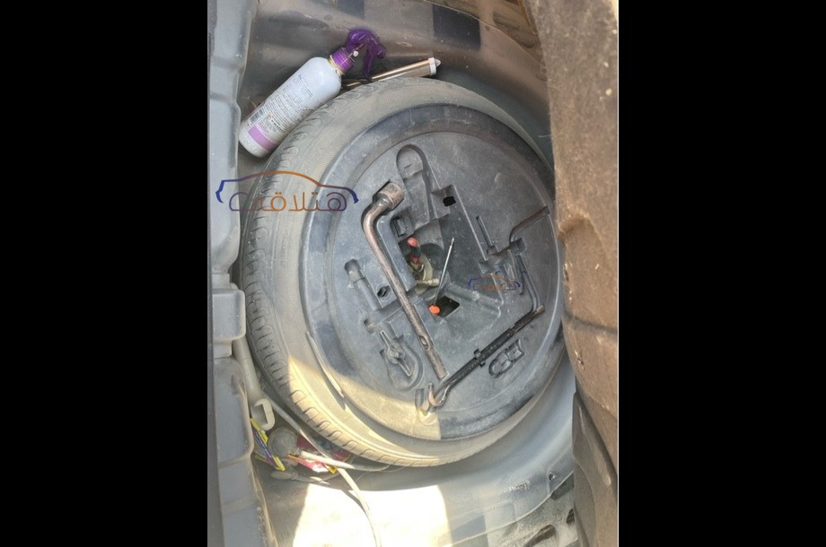 Emgrand 7 Geely رمادي