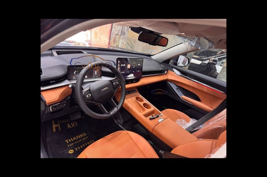 H6 Haval أسود