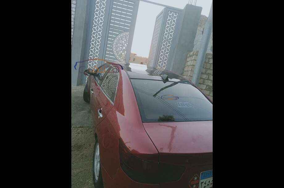 Cerato Kia احمر