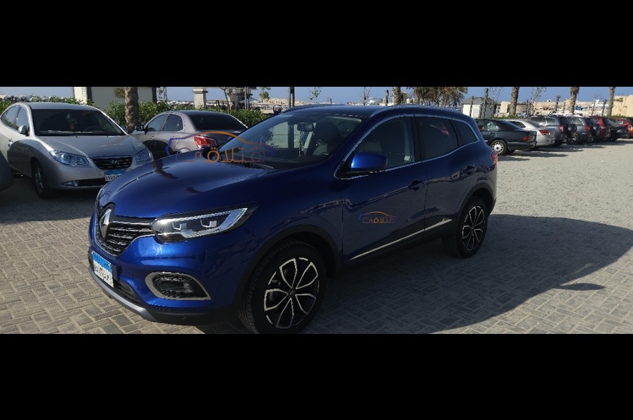 Kadjar Renault أزرق